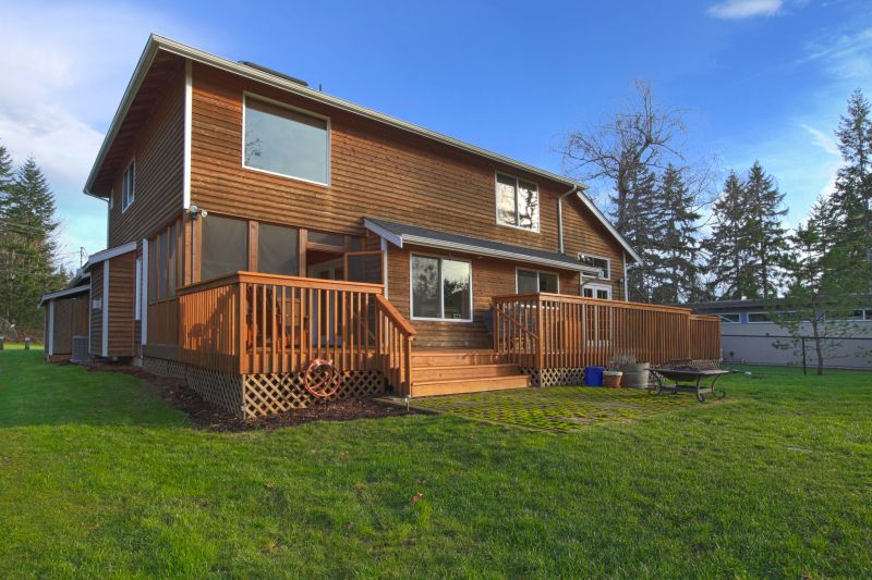 Deck Remodeling in Redmond, WA